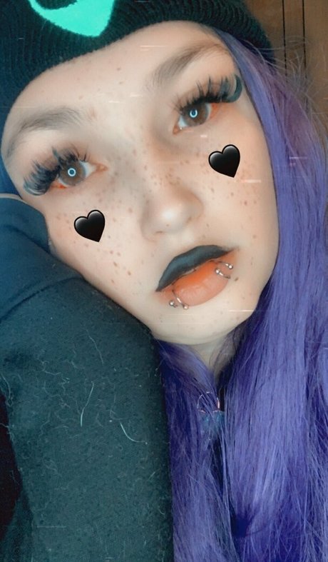 Naakte gelekte OnlyFans-foto van Melodyskullzfree