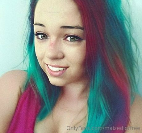 Naakte gelekte OnlyFans-foto van Maizediorfree