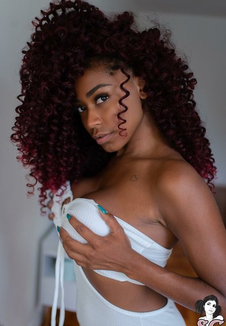 Naakte gelekte OnlyFans-foto van Yasantana