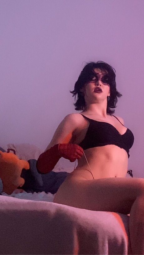 Naakte gelekte OnlyFans-foto van Bokutosfathonkies