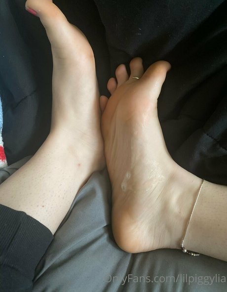 Naakte gelekte OnlyFans-foto van Lilpiggylia
