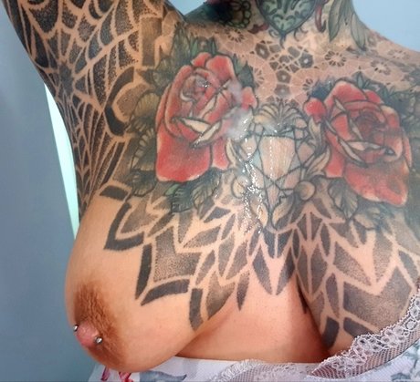 Naakte gelekte OnlyFans-foto van Summer Raye