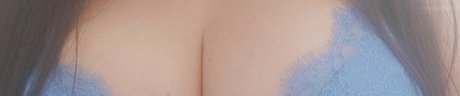 Naakte gelekte OnlyFans-foto van Ellfitnessandfun