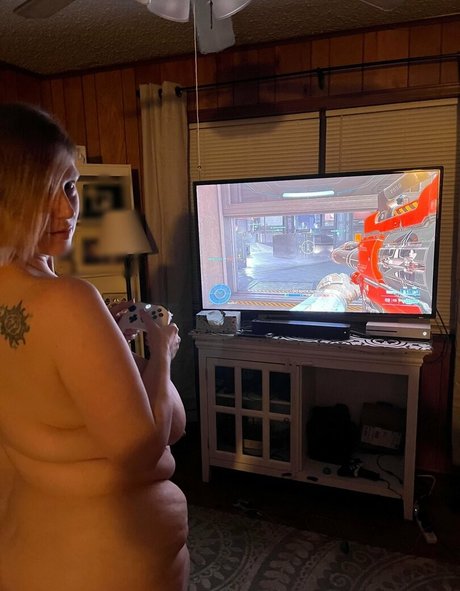 Naakte gelekte OnlyFans-foto van Cicicountrygrl