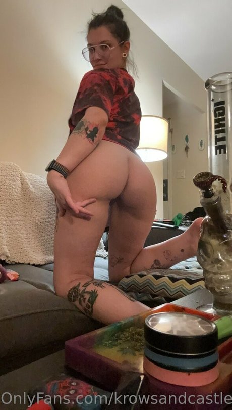Naakte gelekte OnlyFans-foto van Krowsandcastles