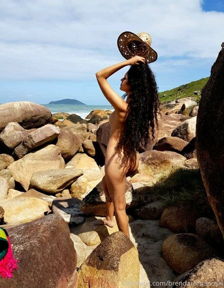 Naakte gelekte OnlyFans-foto van Brendaromanoski