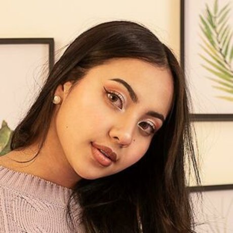 Naakte gelekte OnlyFans-foto van Misschelseaa
