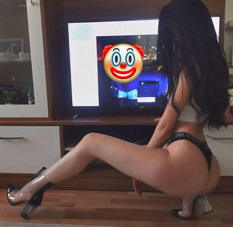 Naakte gelekte OnlyFans-foto van Babygiirlkitty