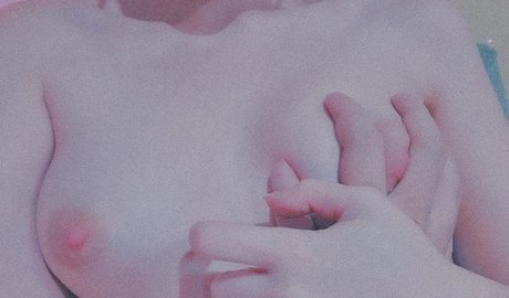 Naakte gelekte OnlyFans-foto van Hacchiwhitebear