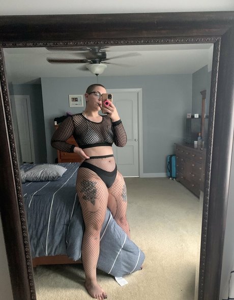 Naakte gelekte OnlyFans-foto van Basilbabyy