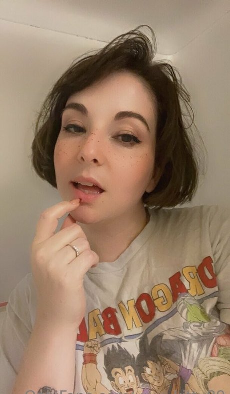 Naakte gelekte OnlyFans-foto van Uwukitty89