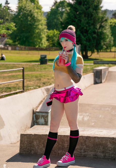 Shiriallwood