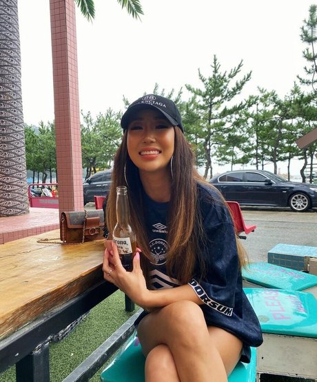 Naakte gelekte OnlyFans-foto van Jinnnyk