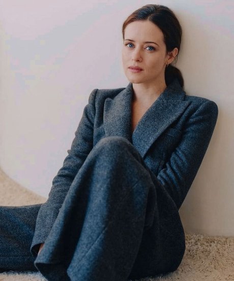 Naakte gelekte OnlyFans-foto van Claire Foy