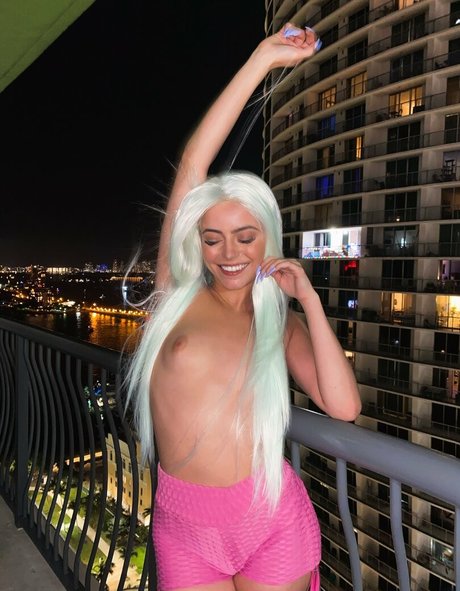 Naakte gelekte OnlyFans-foto van Kyliexquinn