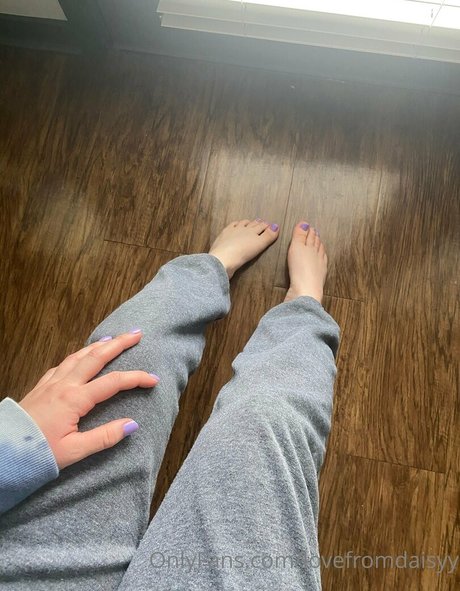 Naakte gelekte OnlyFans-foto van Lovefromdaisyy