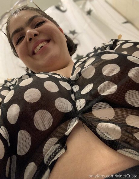 Naakte gelekte OnlyFans-foto van Moetcristalbbw