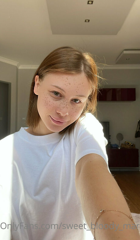 Naakte gelekte OnlyFans-foto van Sweetbloodymarry