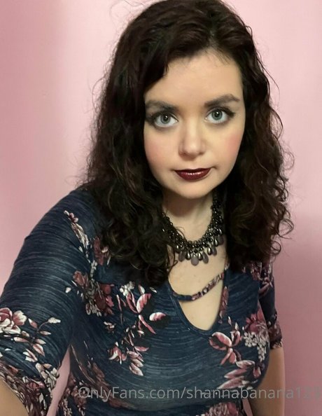 Naakte gelekte OnlyFans-foto van Shannabanana123