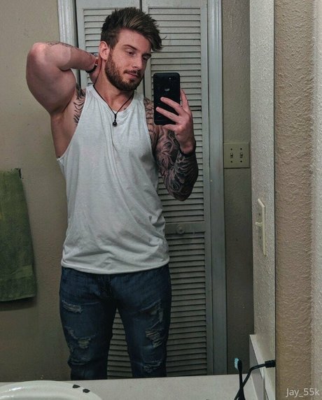 Naakte gelekte OnlyFans-foto van Jay55k