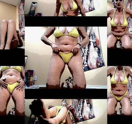 Naakte gelekte OnlyFans-foto van Nakedyoganakedyoga
