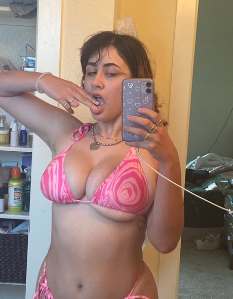 Naakte gelekte OnlyFans-foto van Rockifish