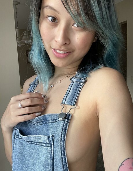 Naakte gelekte OnlyFans-foto van Official Kendama Babe