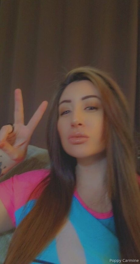 Poppycarminexxx