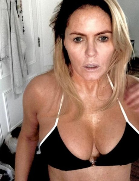 Naakte gelekte OnlyFans-foto van Patsy Kensit
