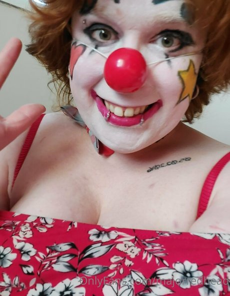 Naakte gelekte OnlyFans-foto van Majorredhead