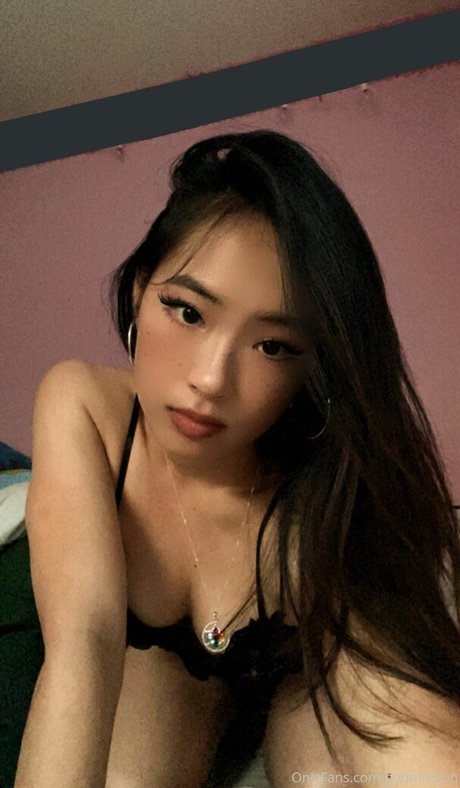 Naakte gelekte OnlyFans-foto van Goddessjun