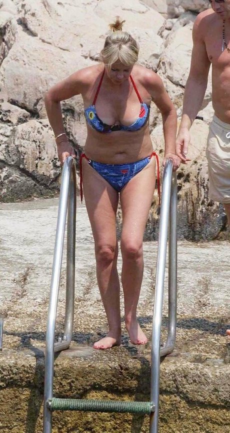 Leslie Ash