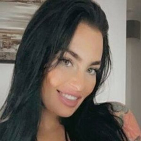 Naakte gelekte OnlyFans-foto van Sidney Shadows