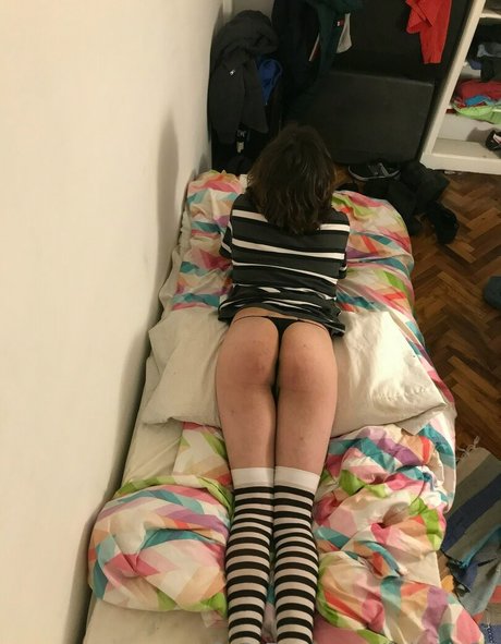 Naakte gelekte OnlyFans-foto van Felizzia22