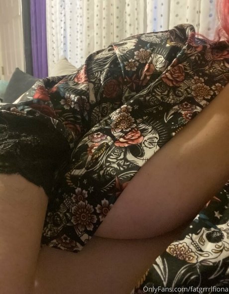 Naakte gelekte OnlyFans-foto van Fatgrrrlfiona