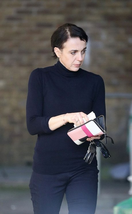 Amanda Abbington