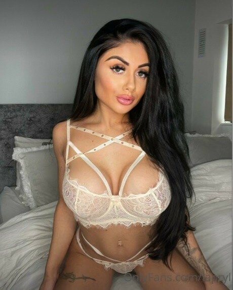 Naakte gelekte OnlyFans-foto van Linsay Streatfield