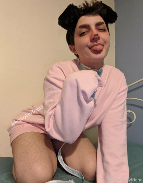 Naakte gelekte OnlyFans-foto van Bunnyboyfriend