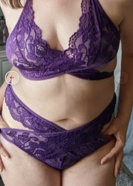 Naakte gelekte OnlyFans-foto van Gapeach713