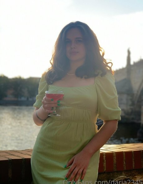 Naakte gelekte OnlyFans-foto van Daria2345