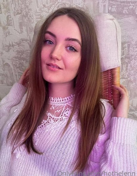 Naakte gelekte OnlyFans-foto van Hothelenn