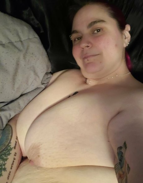 Naakte gelekte OnlyFans-foto van Brihannababe