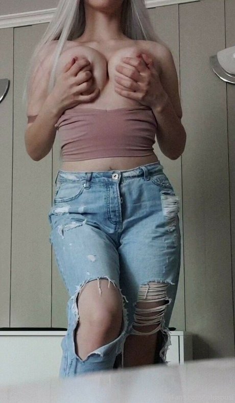 Naakte gelekte OnlyFans-foto van Wild Lotus