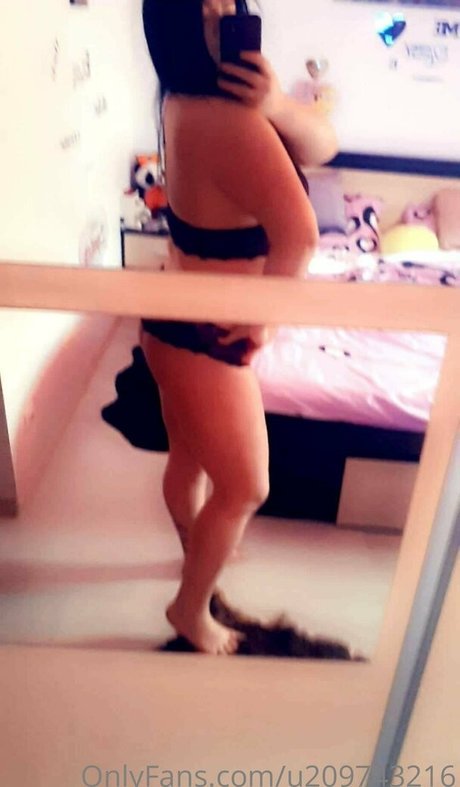 Ellamalyna27