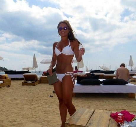 Naakte gelekte OnlyFans-foto van Marina Berry