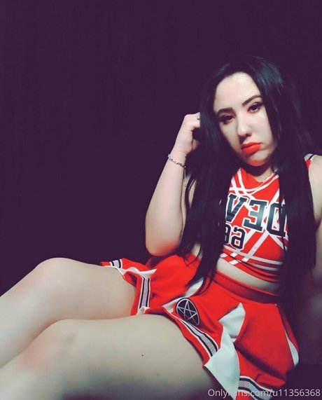 Naakte gelekte OnlyFans-foto van Gothickitti