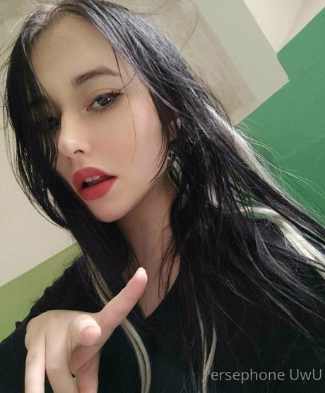 Naakte gelekte OnlyFans-foto van Persefonefree1