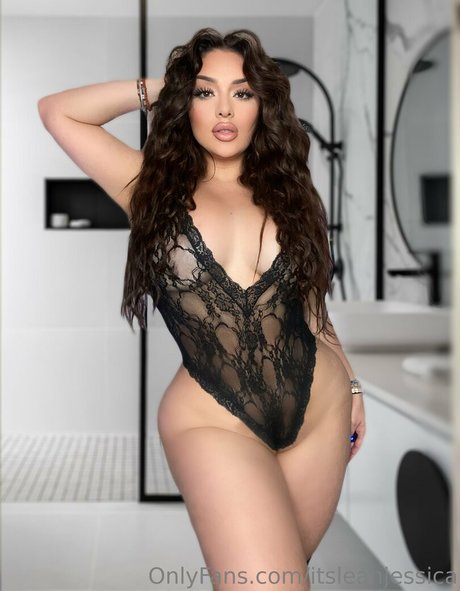 Naakte gelekte OnlyFans-foto van Itsleahjessica