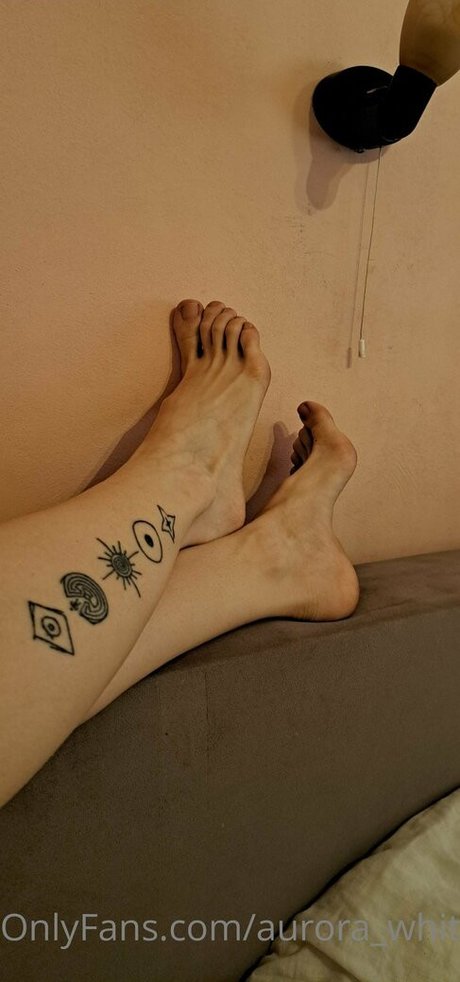 Naakte gelekte OnlyFans-foto van Aurorawhitewhale