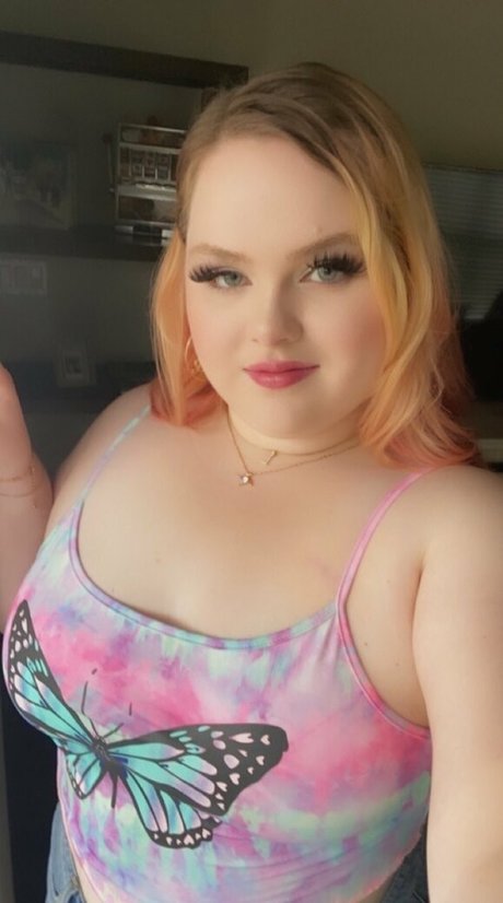 Naakte gelekte OnlyFans-foto van Laylaluckie24